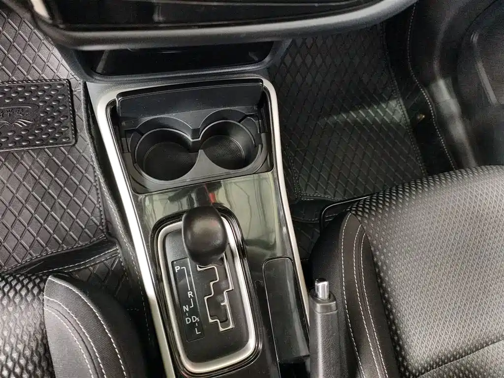 Mitsubishi Outlander 2021 Facelift 2.0L 2WD Comfort Edition 5-Seater фото 10