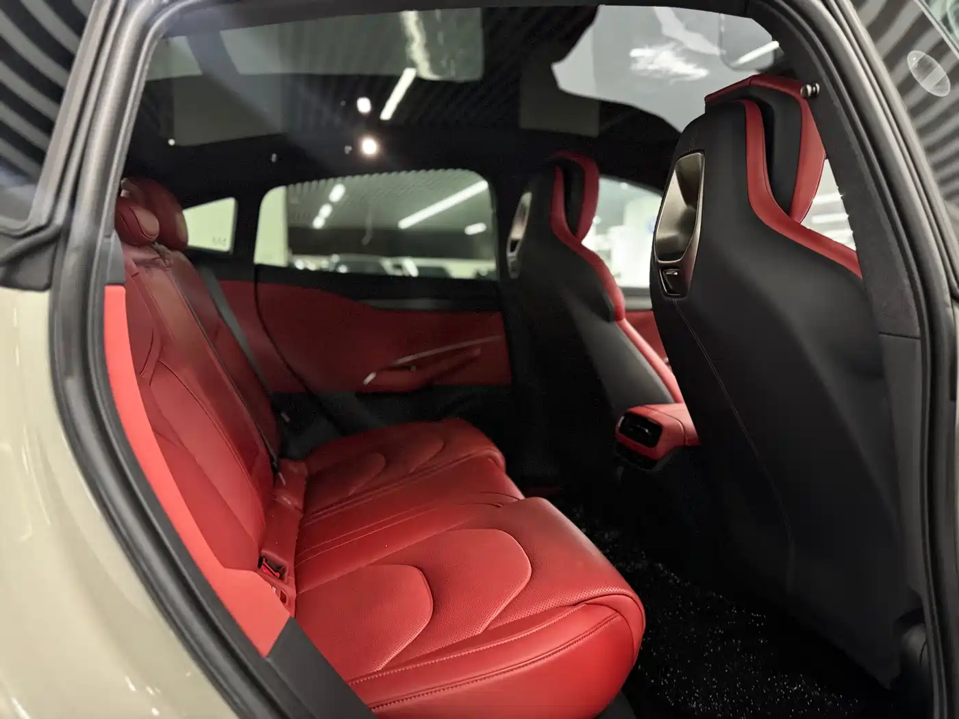 XIAOMI CAR XIAOMI SU7