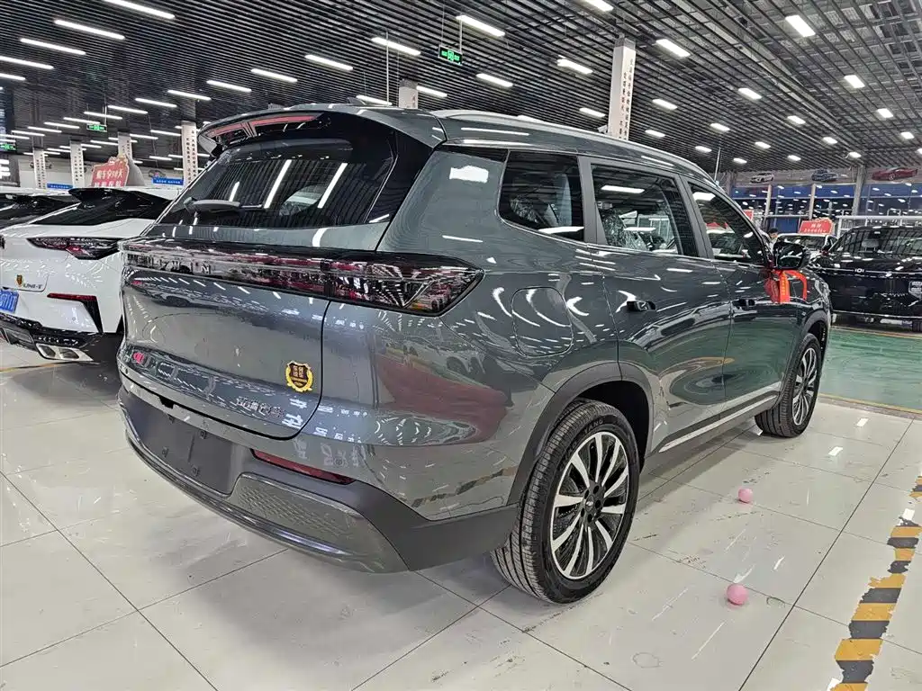 Chery Fengyun Fengyun T8 2025 2025 Model 1.5T 130km Luxury 5-Seater