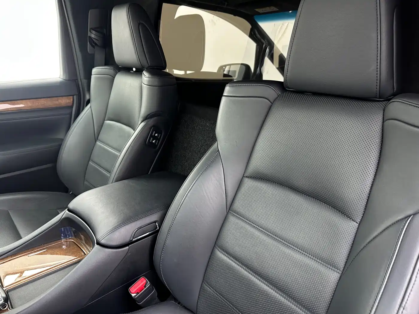 Toyota Alphard 2015 3.5L Premium Edition фото 15