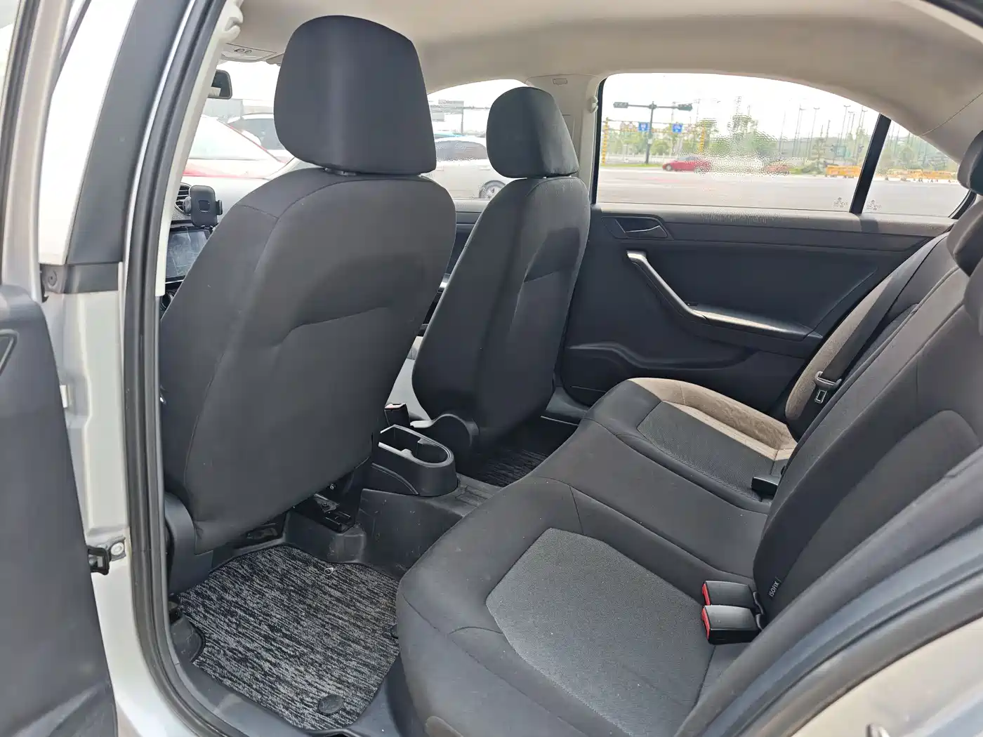 Volkswagen Jetta 2015 Value Edition 1.6L Manual Fashion фото 8