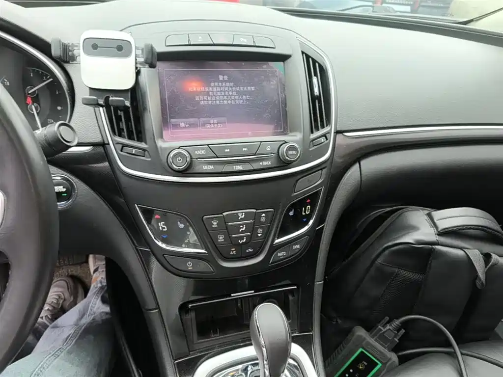 Buick Regal 2015 1.6T Elite Tech Edition фото 13