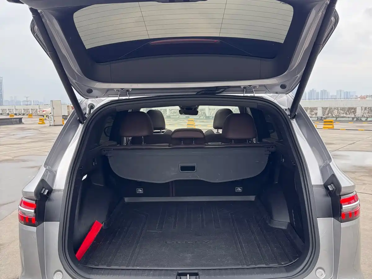 GEELY AUTOMOBILE XINGYUE L