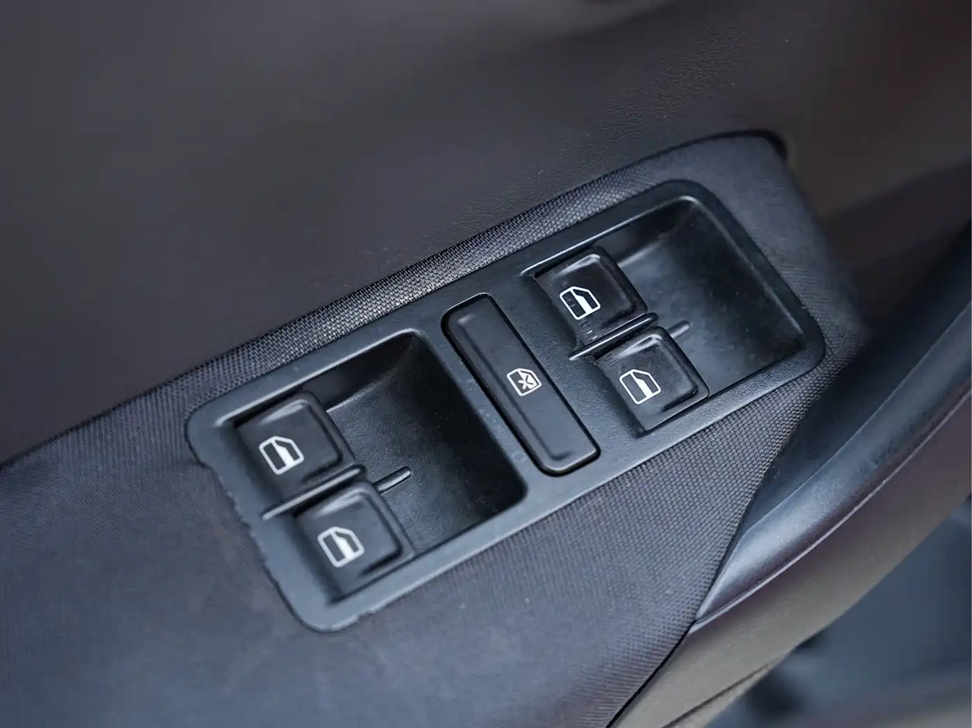 Volkswagen Polo 2014 1.6L Cross Polo Automatic фото 21