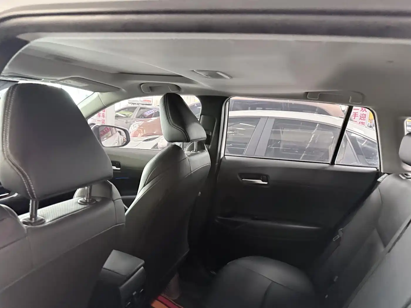 Toyota Frontlander 2023 2.0L CVT Elite Edition фото 11