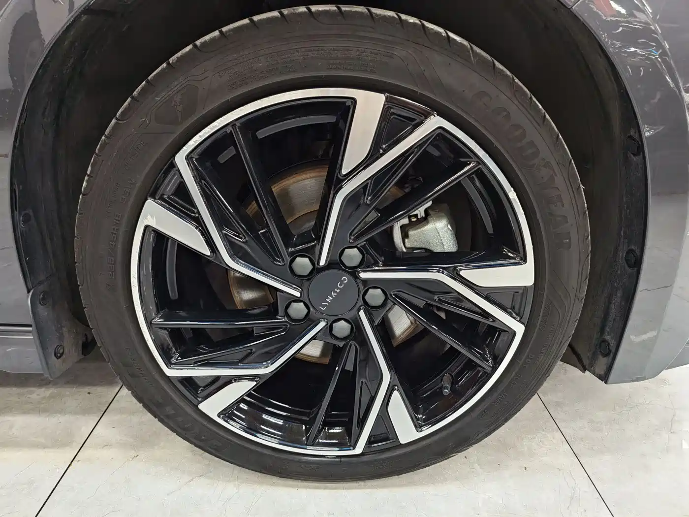Lynk & Co 03 2023 2.0TD DCT Jin Pro фото 13