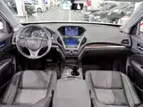 Photo 9 - Acura MDX