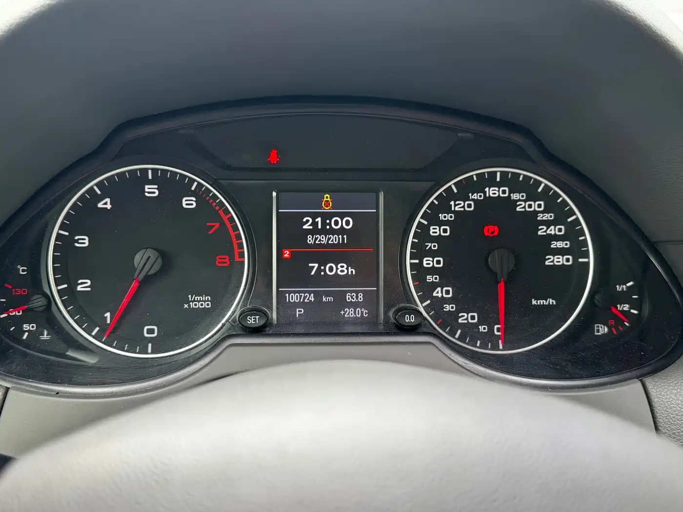 Audi Q5 2010 2.0TFSI Comfort фото 4