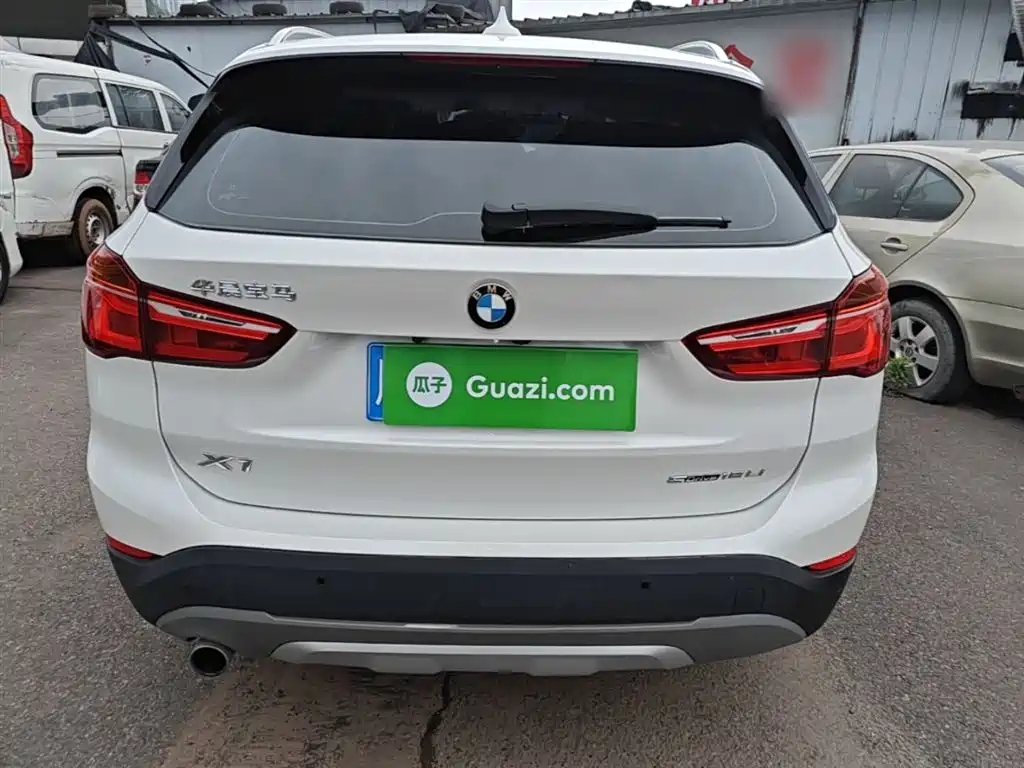 BMW X1 2018 sDrive18Li Premium Model фото 6