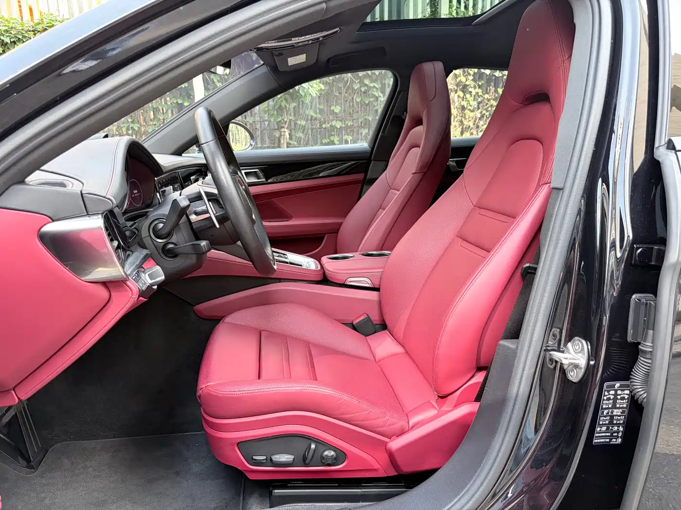 Porsche Panamera 2023 Facelift Panamera 2.9T Platinum Edition фото 25