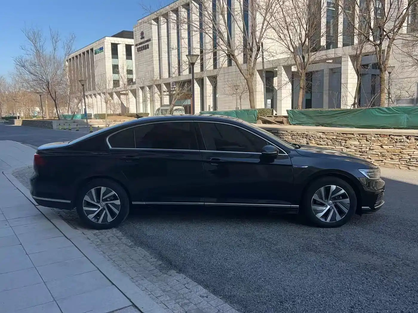 VOLKSWAGEN MAGOTAN GTE PLUG IN HYBRID