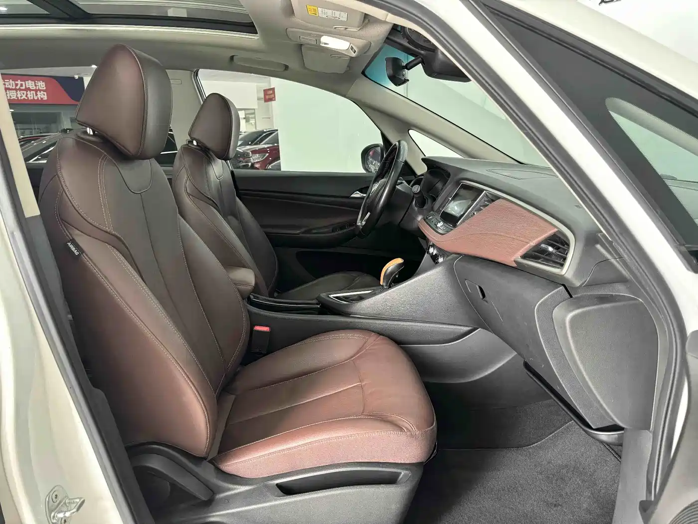 Buick GL6 2019 18T 6-seat Connected Premium China VI фото 5