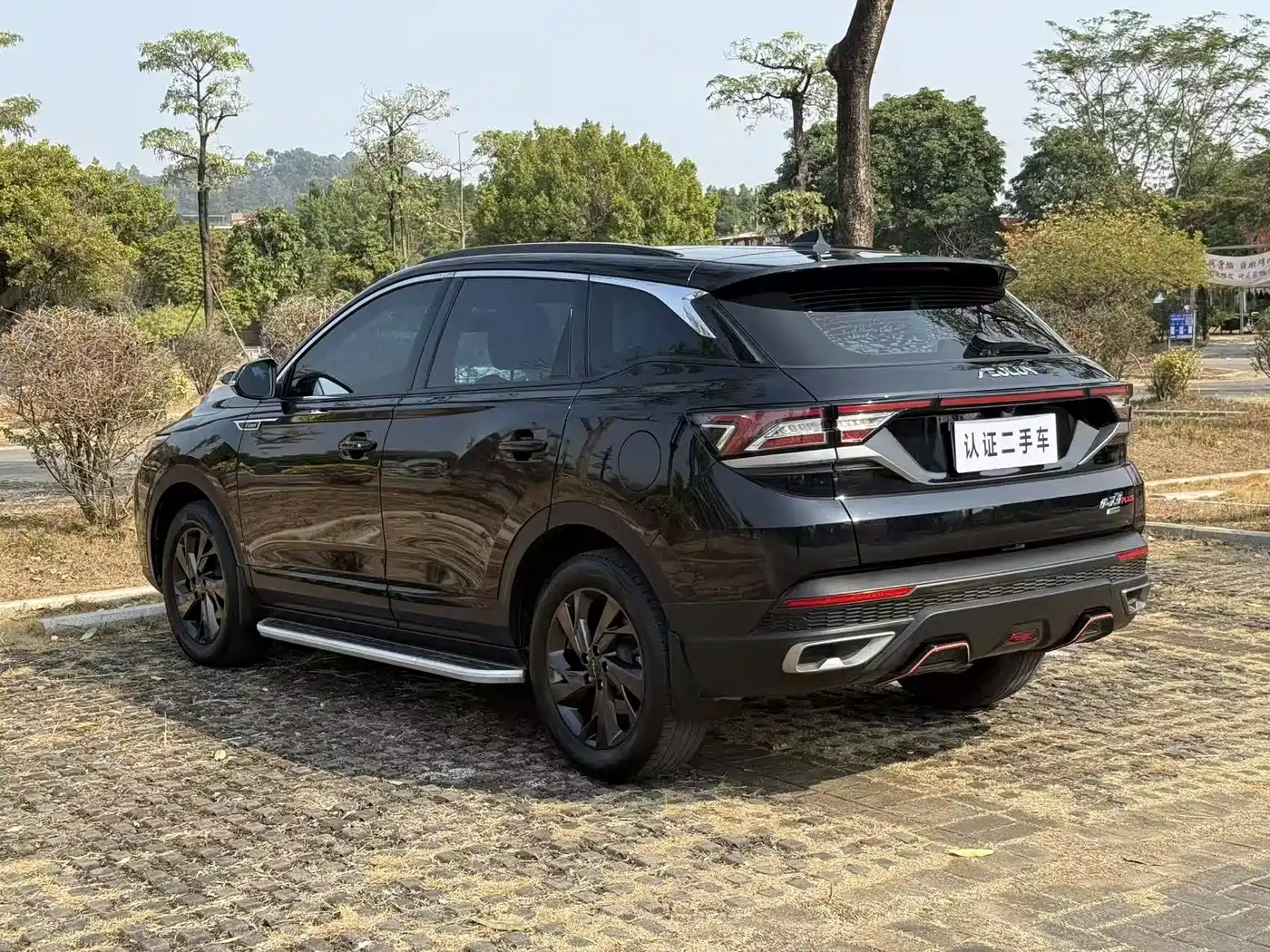 DONGFENG AX7