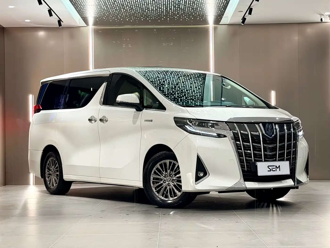 Toyota Alphard 2021 Hybrid 2.5L Premium фото 3