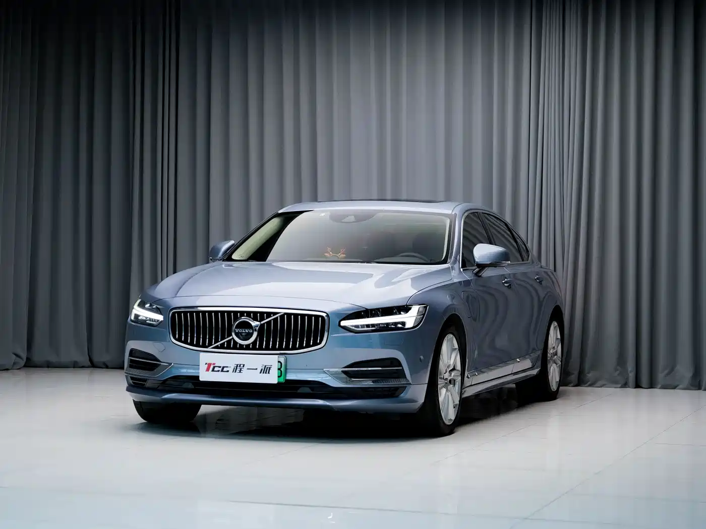 VOLVO S90 PLUG IN HYBRID