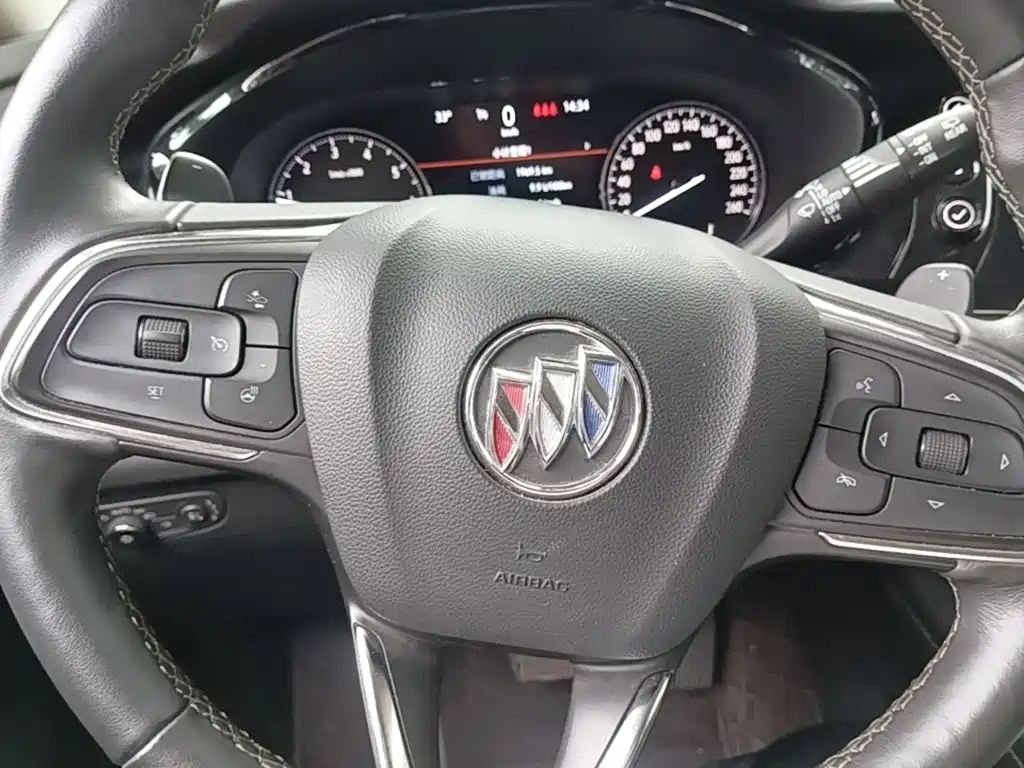 Фото 11 - Buick Envision Plus
