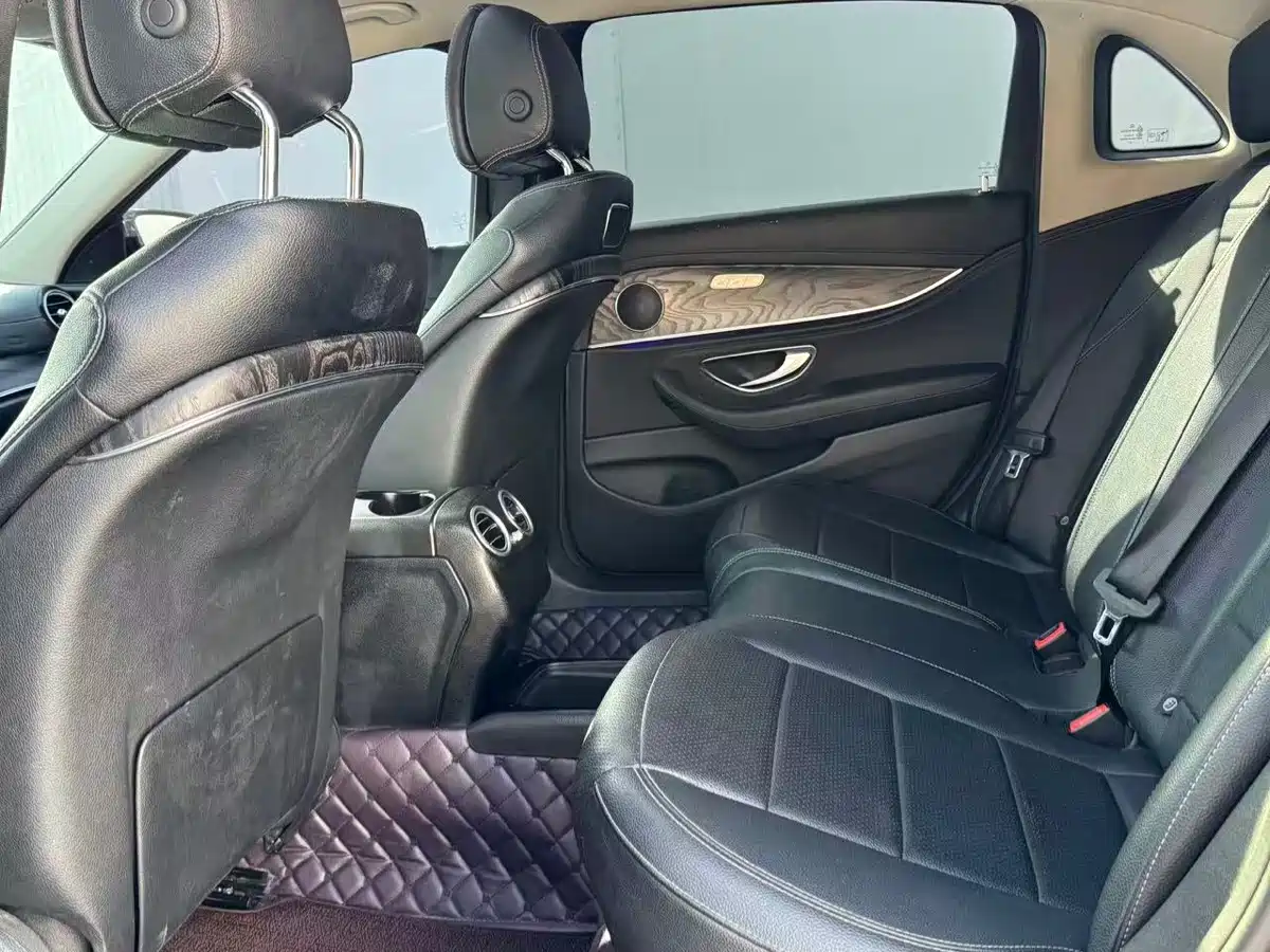 Mercedes-Benz E-Class 2016 E 300 L Sport Fashion Type фото 6