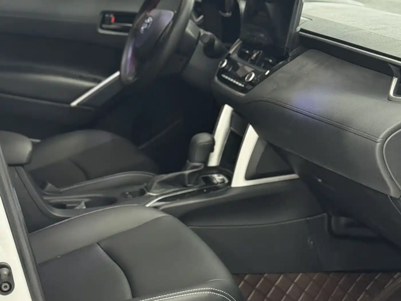 Toyota Corolla Cross 2024 2.0L Elite Edition фото 6