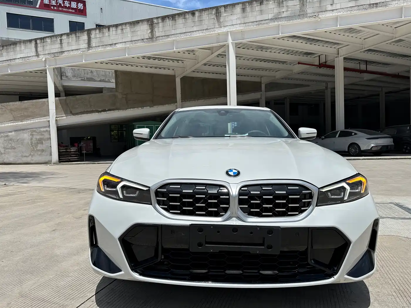 BMW 3 Series 2024 325Li M Sport Package фото 2