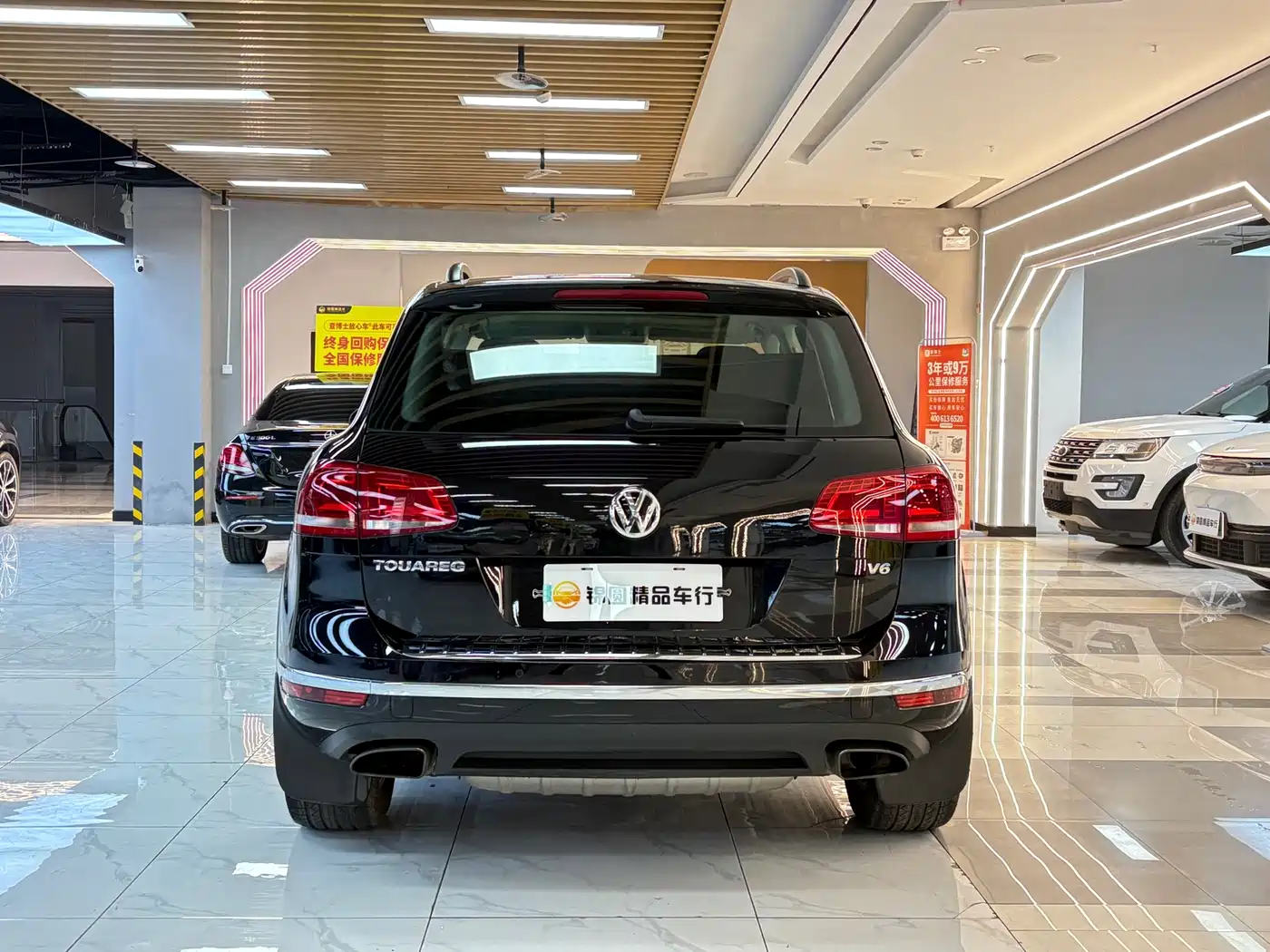 VOLKSWAGEN TOUAREG