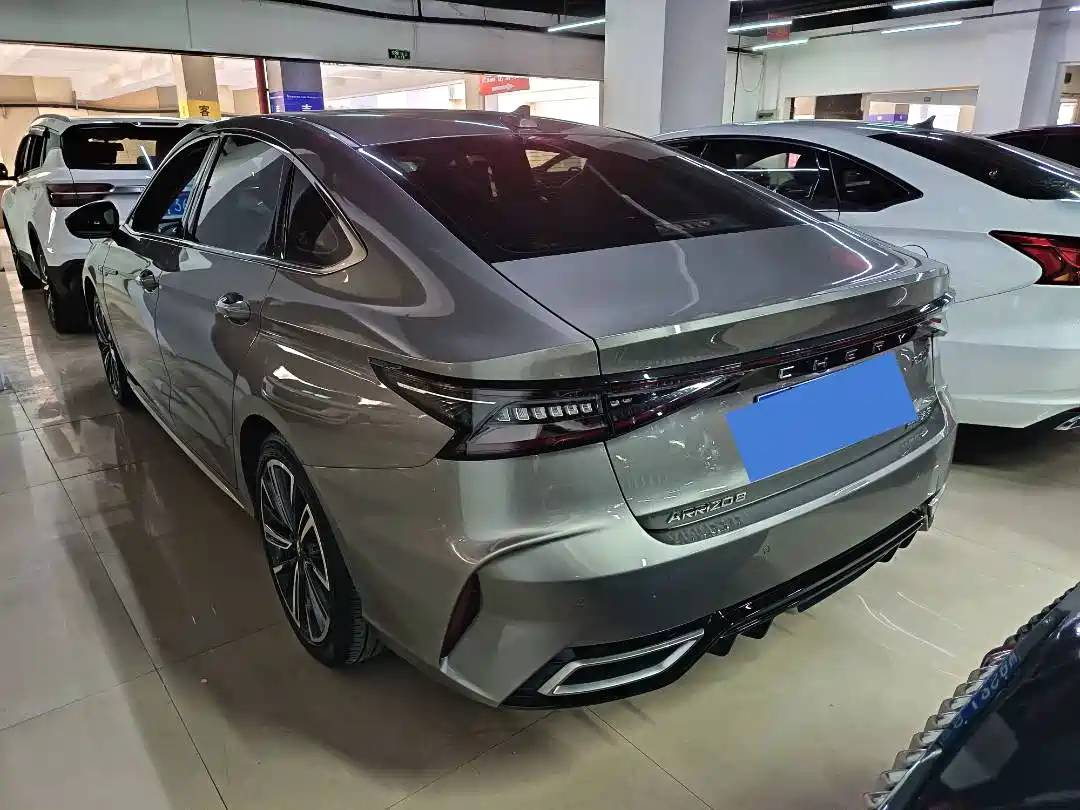 CHERY ARRIZO 8