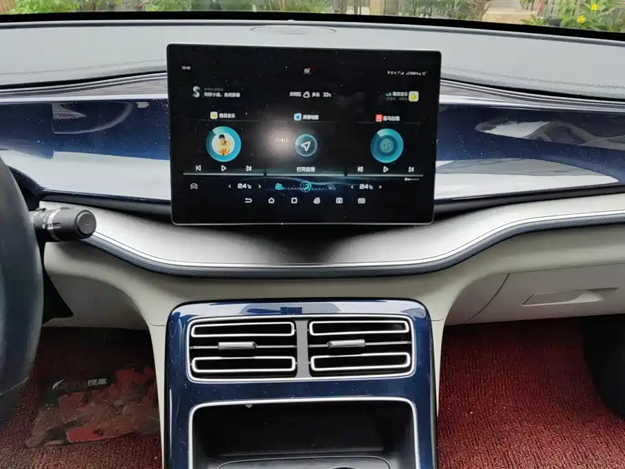 BYD Qin PLUS 2021 DM-i 55KM Flagship фото 13