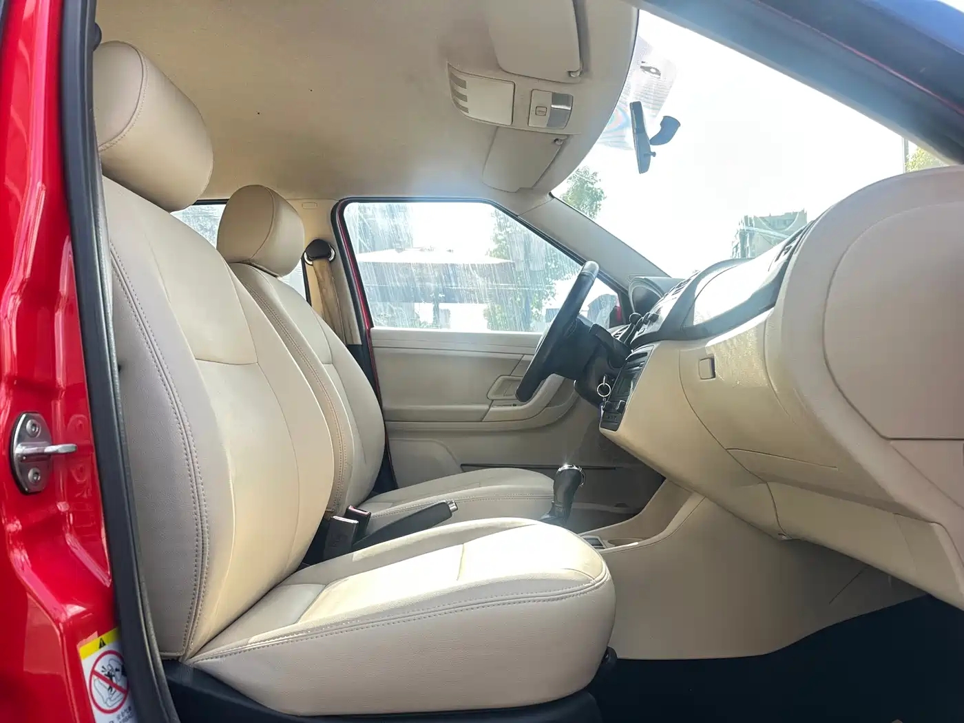 Škoda Fabia 2014 1.4L Automatic Crystal Edition фото 10