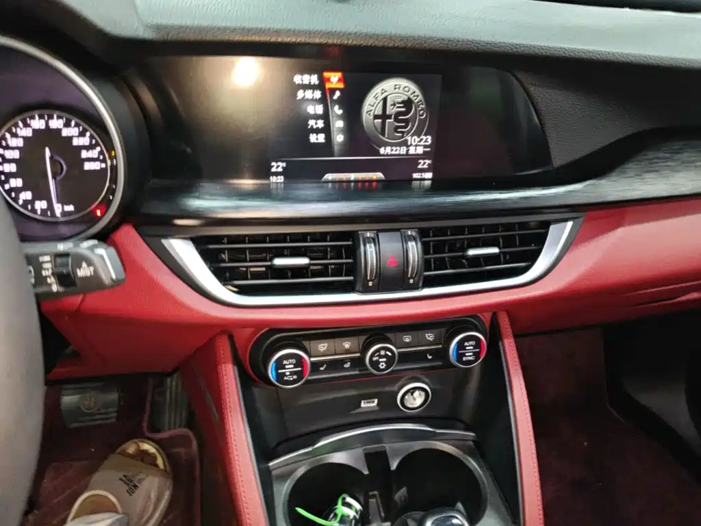 Alfa Romeo Stelvio 2017 2017 2.0T 200HP Elite