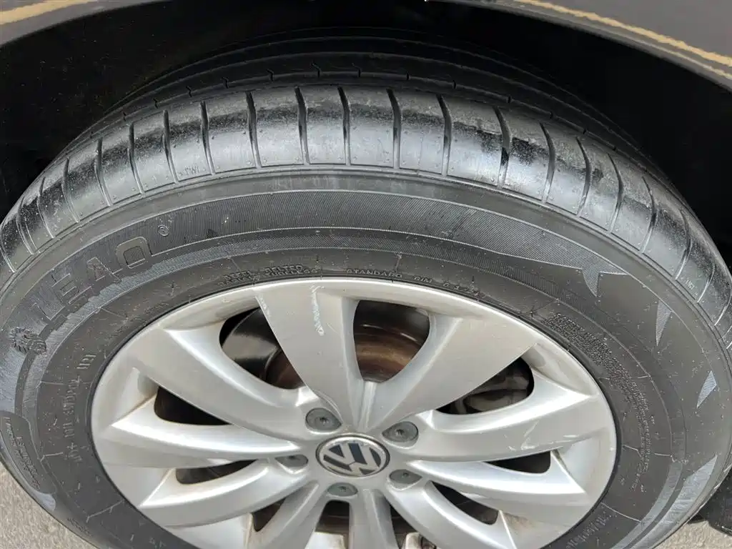 Volkswagen Passat 2015 1.8TSI Automatic Prestige Edition фото 17