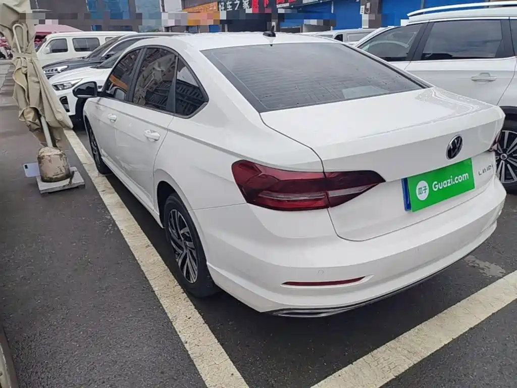 Volkswagen Lavida 2022 1.5L Auto Comfort Edition фото 5