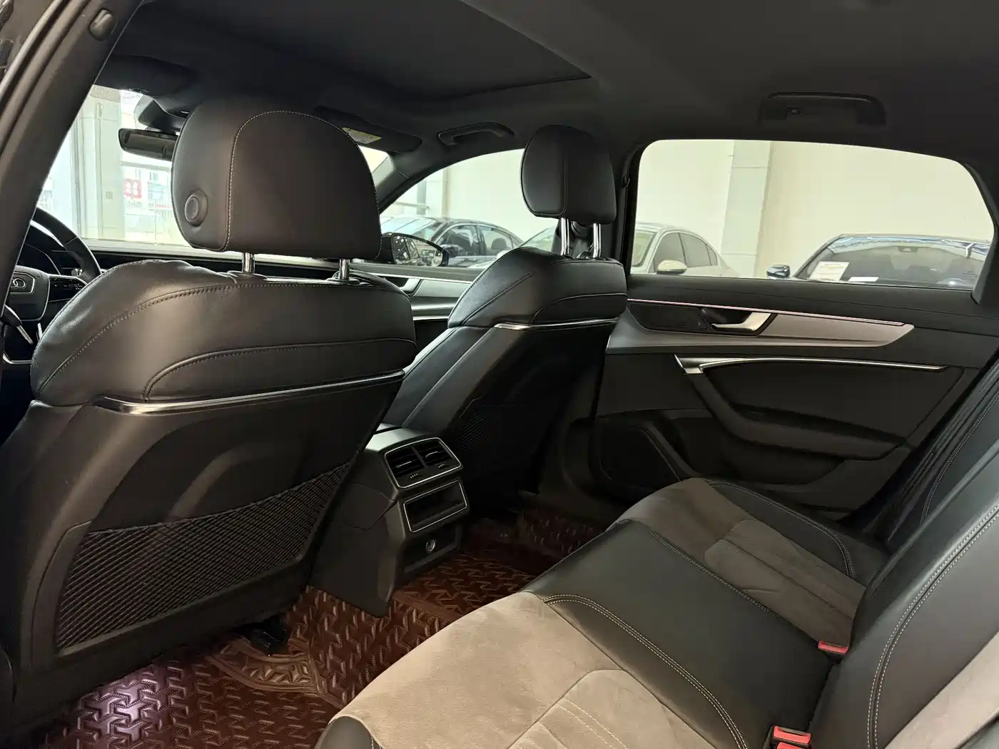 Audi A6L 2022 40 TFSI Luxury Dynamic фото 9
