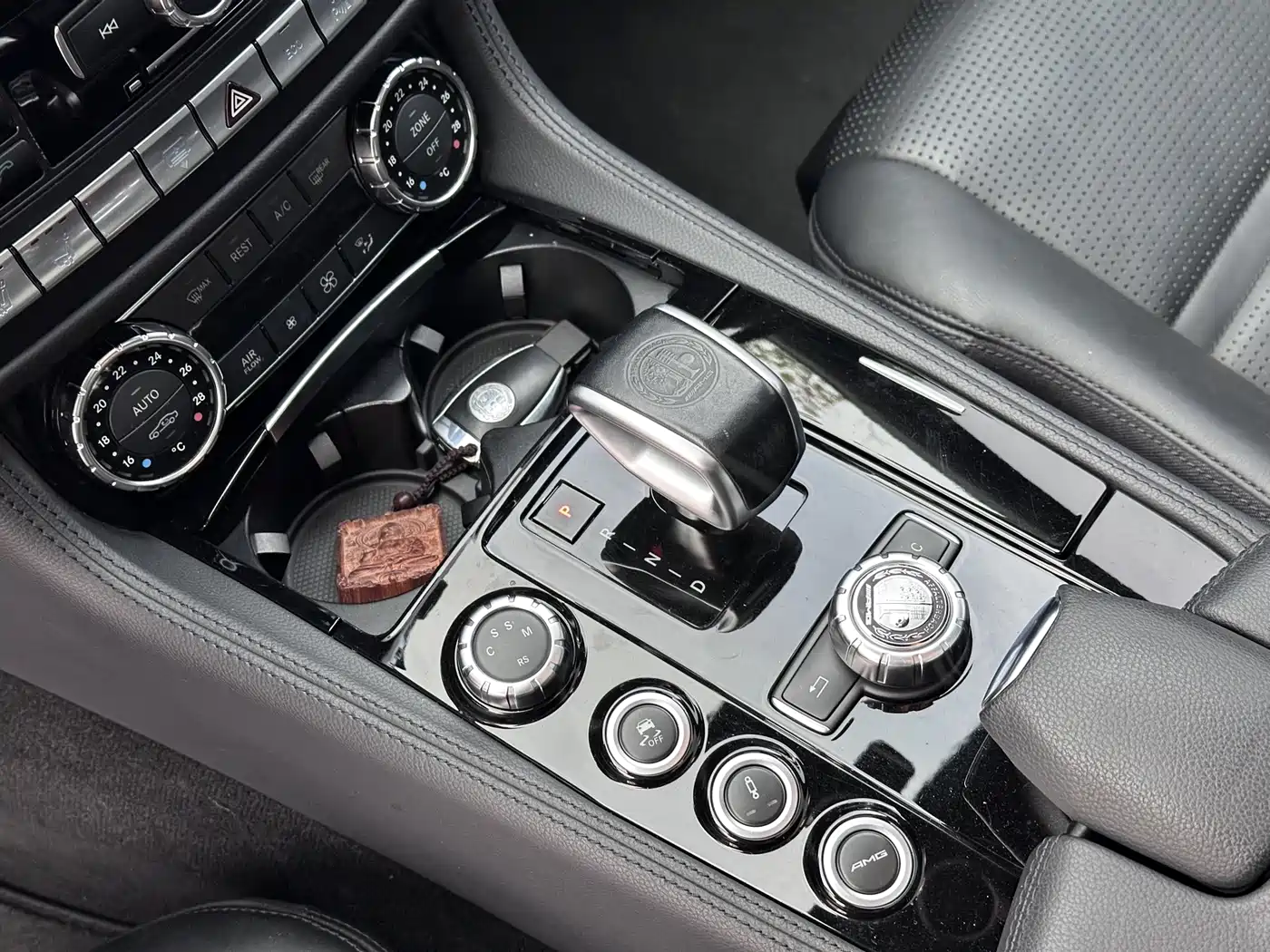 Mercedes-Benz CLS AMG 2012 AMG CLS 63 фото 7