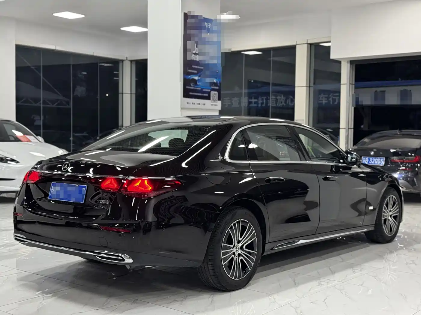 Mercedes-Benz E-Class 2025 E 260 L фото 11