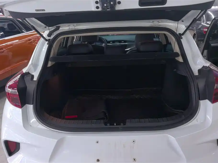 GEELY AUTOMOBILE EMGRAND GS