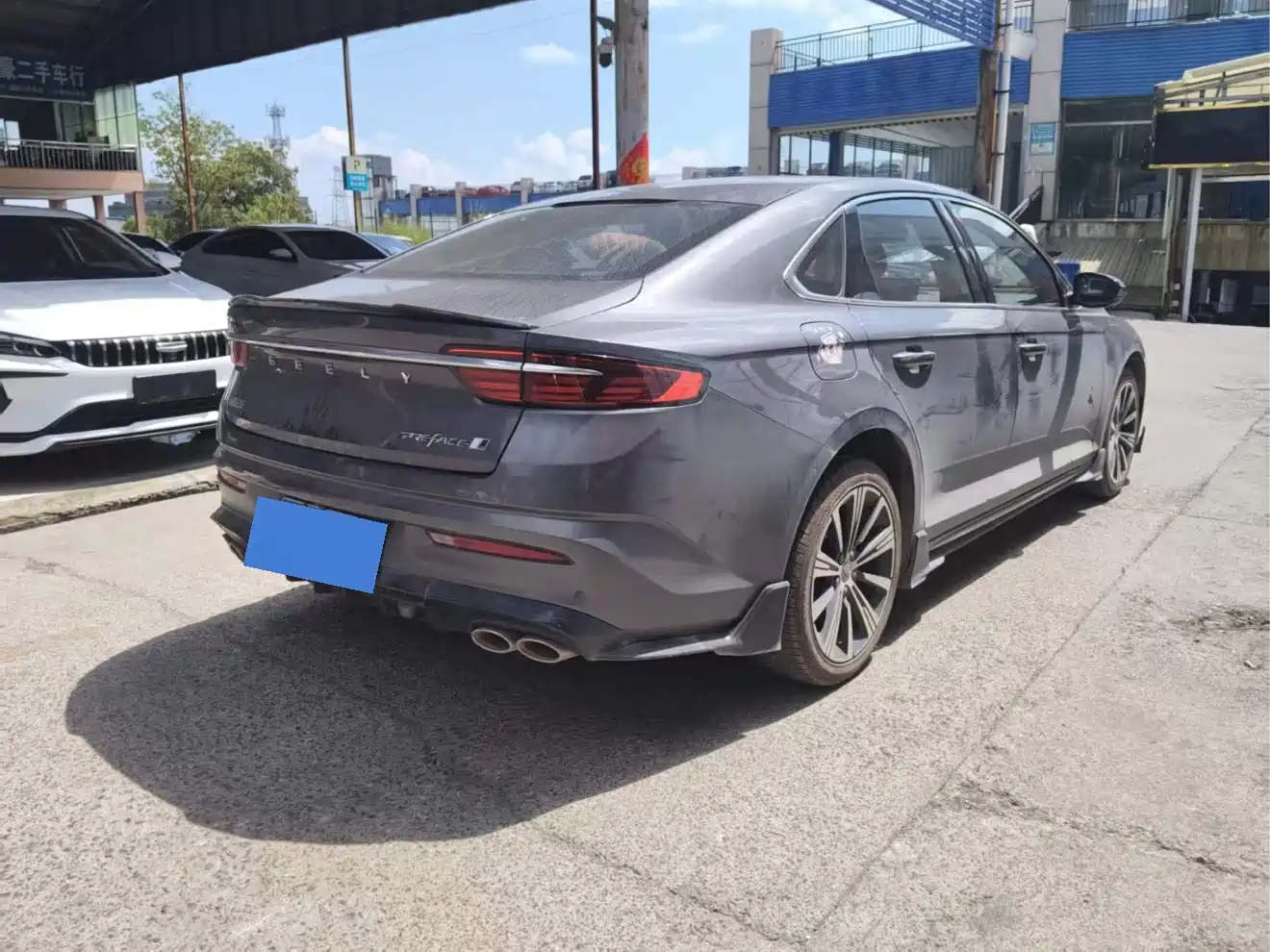 Фото 8 - Geely Preface