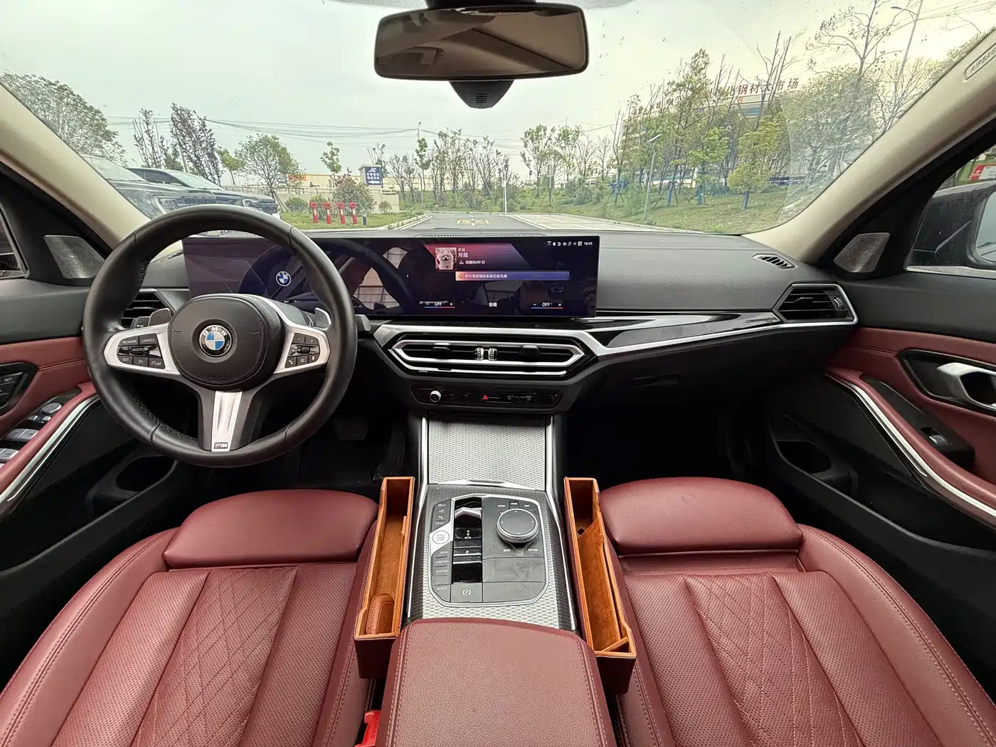 BMW 3 Series 2023 325Li M Sport Black Night Package фото 5