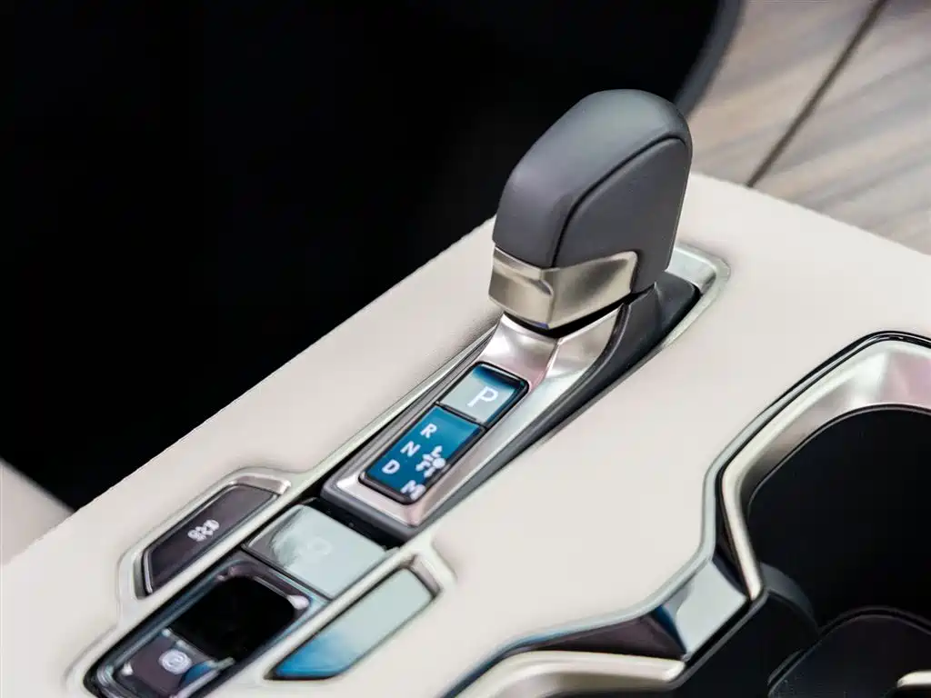 LEXUS LM