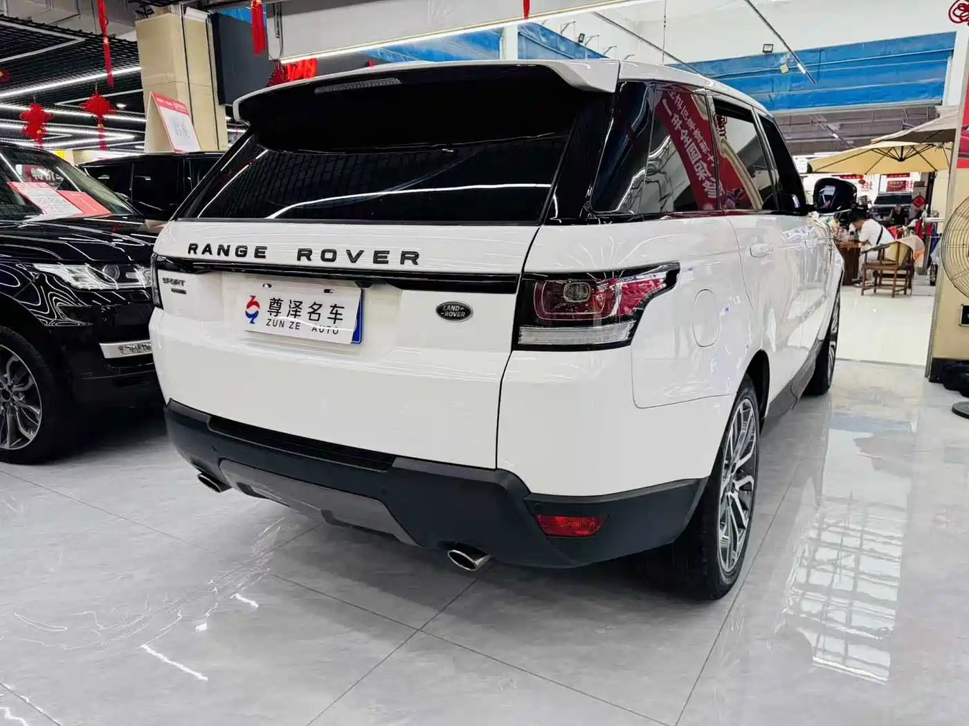 Land Rover Range Rover Sport фото 8