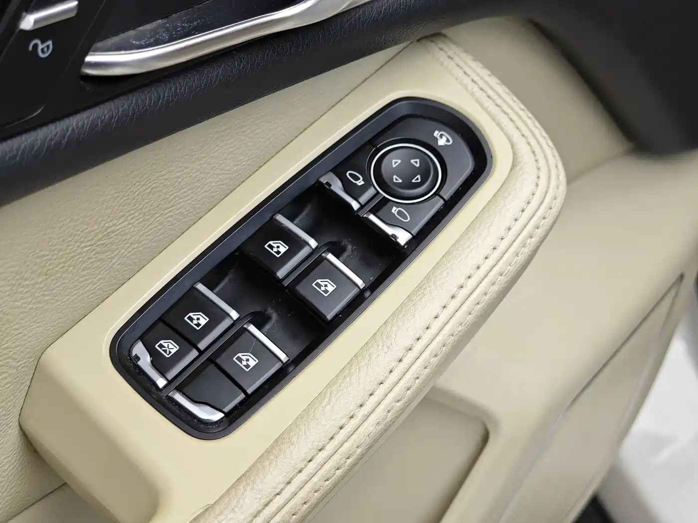 Zotye Damai X5 2016 2017 Upgrade 1.5T CVT Magistrate