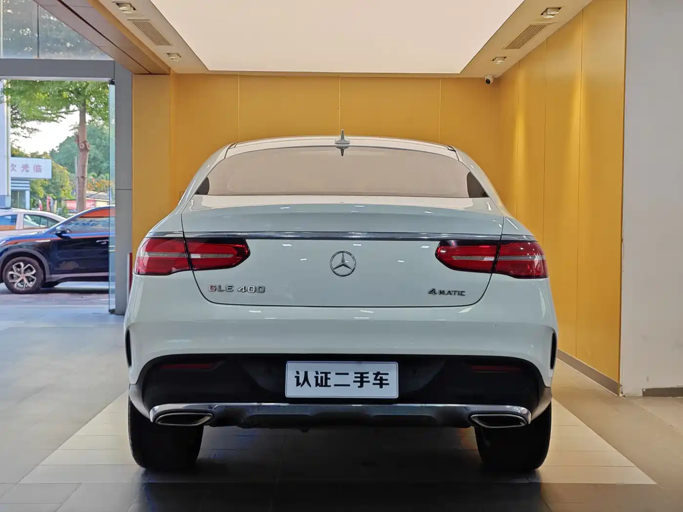 Mercedes-Benz GLE Coupe 2015 GLE 320 4MATIC Coupe SUV фото 32