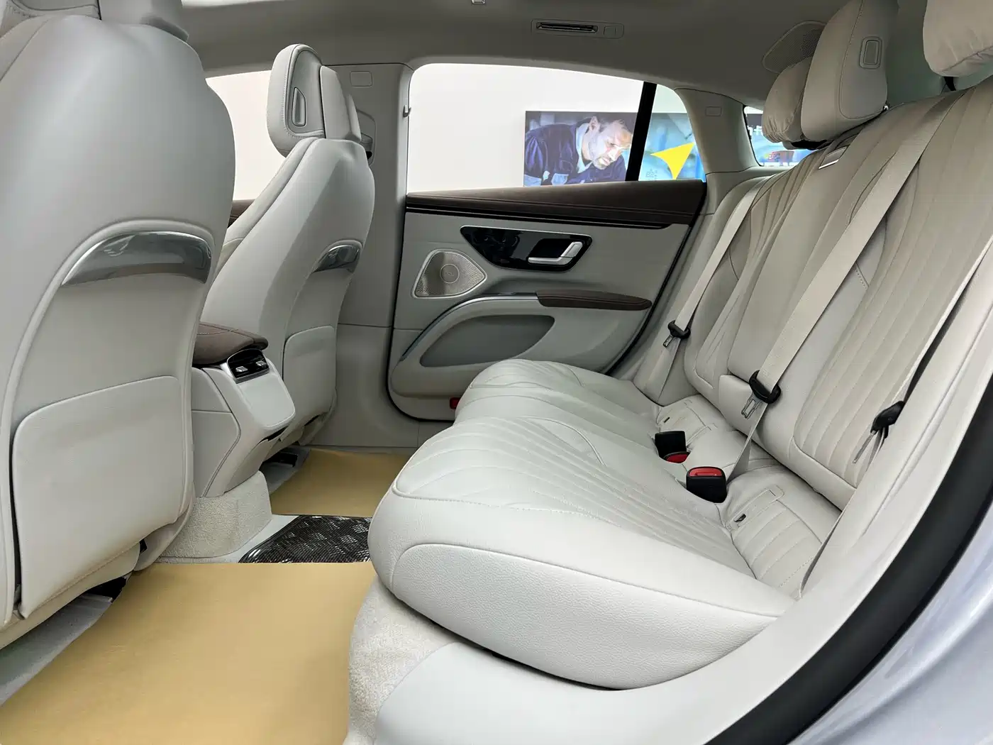 Mercedes-Benz EQS 2022 450+ Pioneer Edition фото 30