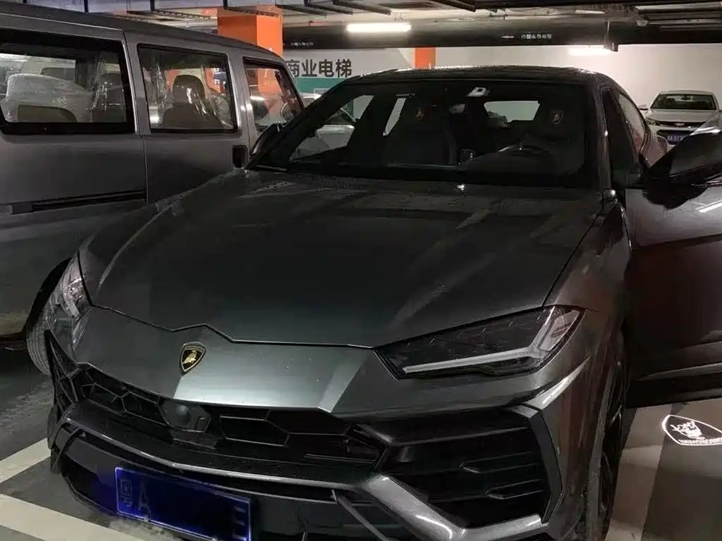Lamborghini Urus 2018 4.0T V8