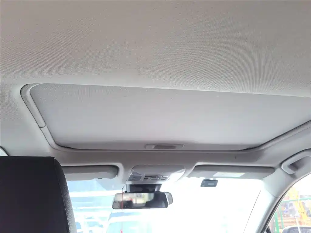 Toyota RAV4 Rongfang 2021 2.0L CVT 2WD Trend фото 8