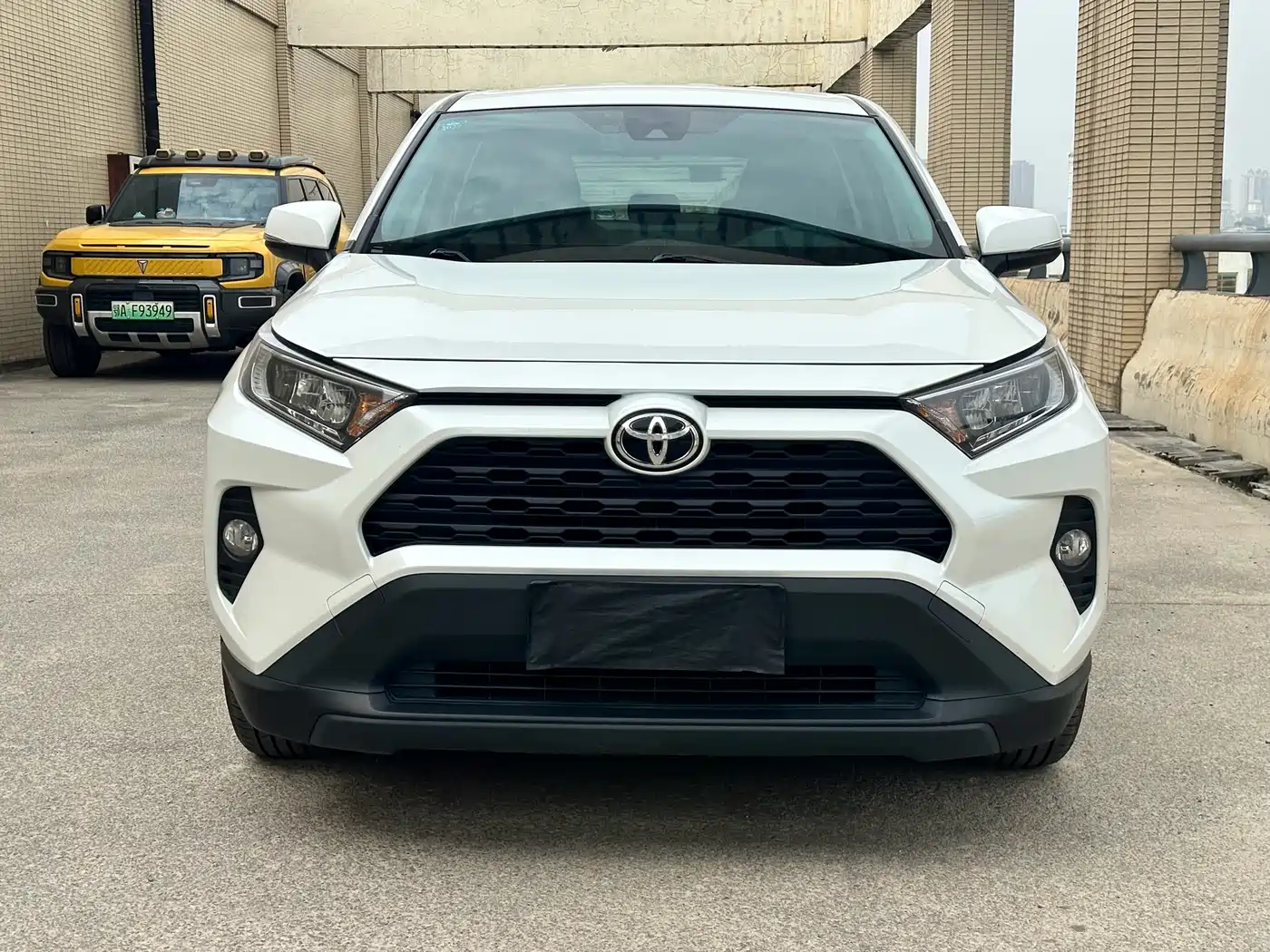 Toyota RAV4 Rongfang 2022 2.0L CVT 2WD Urban Edition фото 2