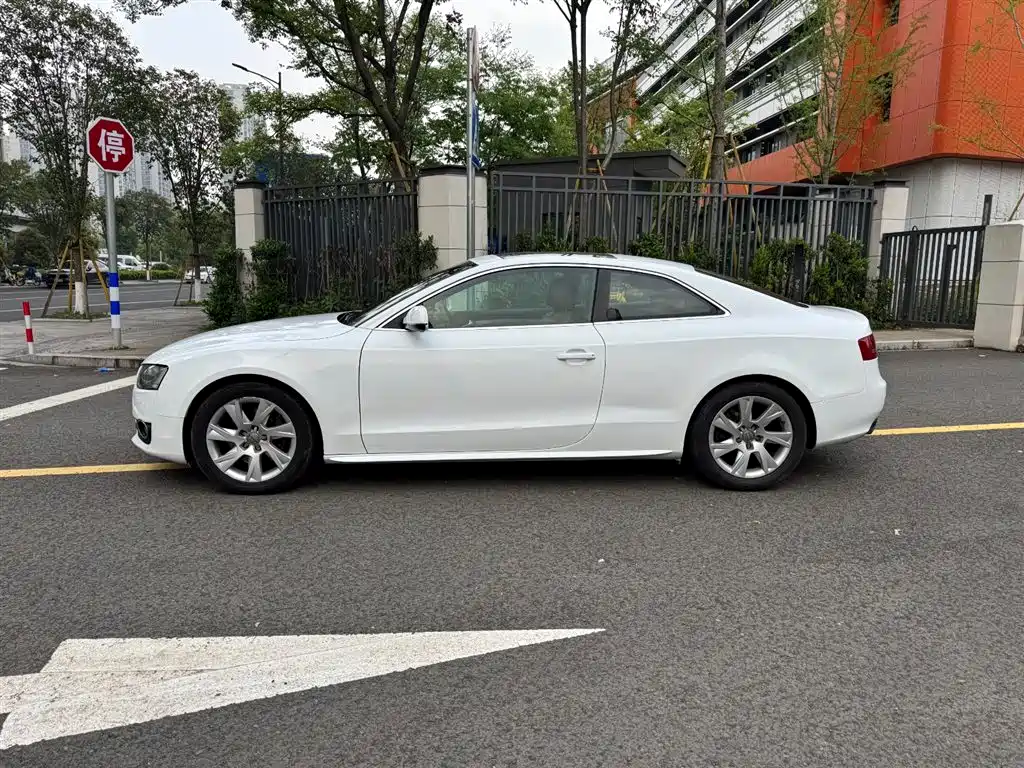 Audi A5 (Import) 2012 2012 2.0TFSI Coupe