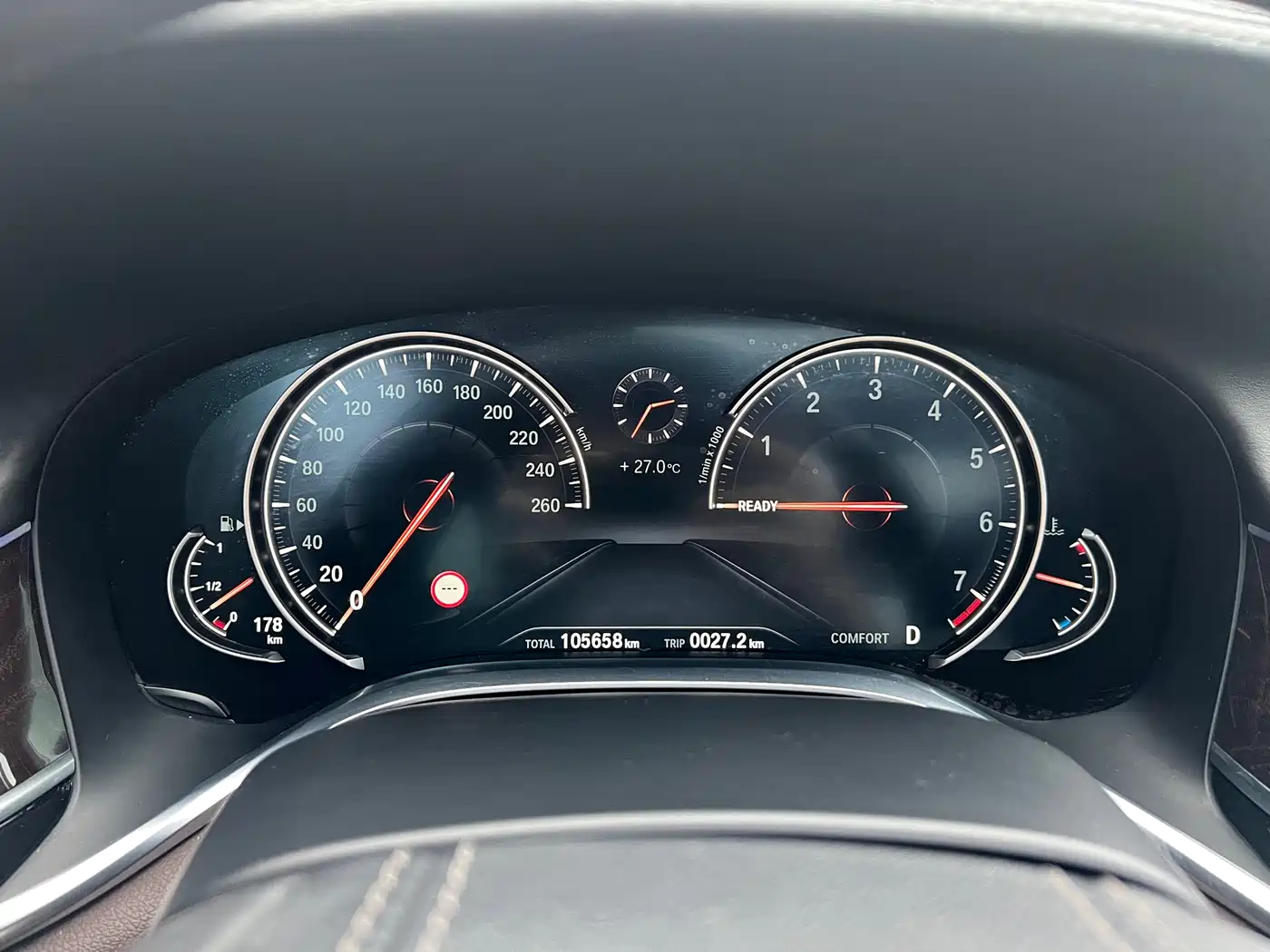 BMW 7 Series 2016 740Li Luxury фото 16