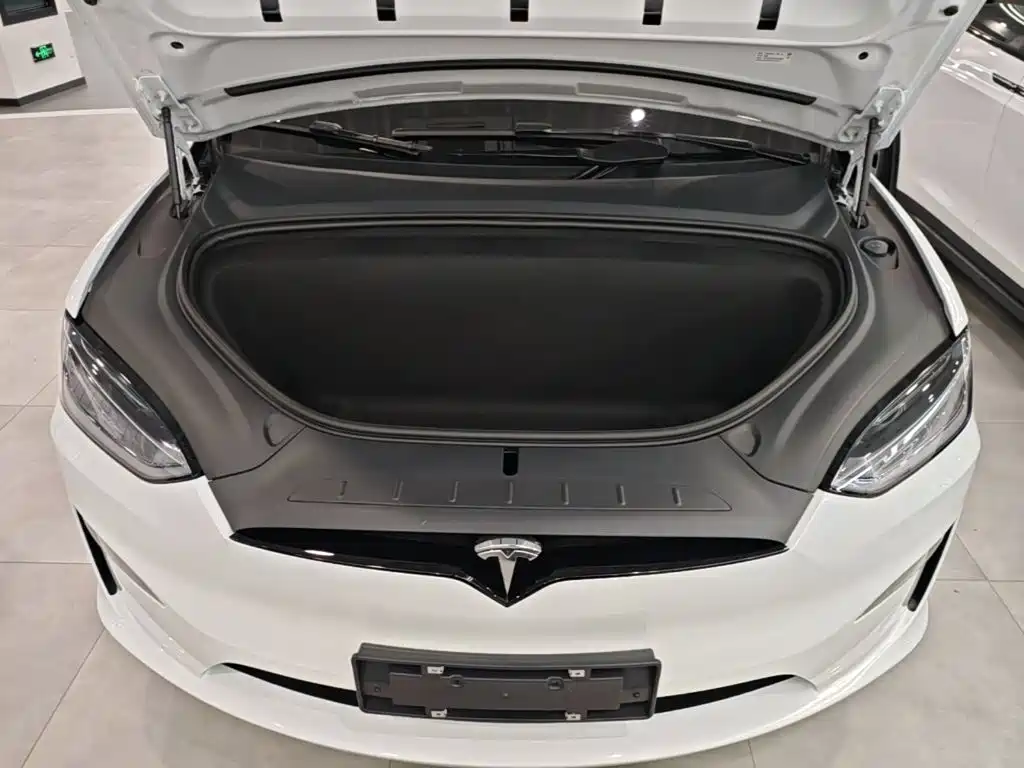 Фото 20 - Tesla Model X