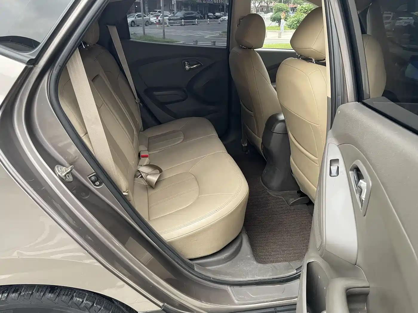 Hyundai Beijing Hyundai ix35 2010 2.4L Automatic 2WD Premium GLS фото 8