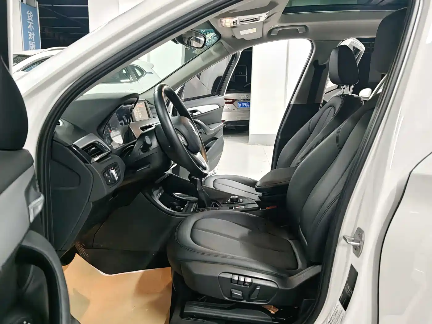 BMW X1 2016 sDrive18Li Fashion Model фото 5