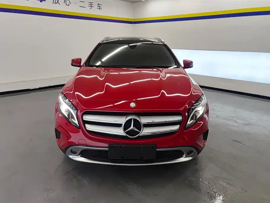 Mercedes-Benz GLA 2016 GLA 200 Fashion фото 2